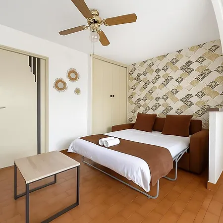 En Bord De A Apartment *