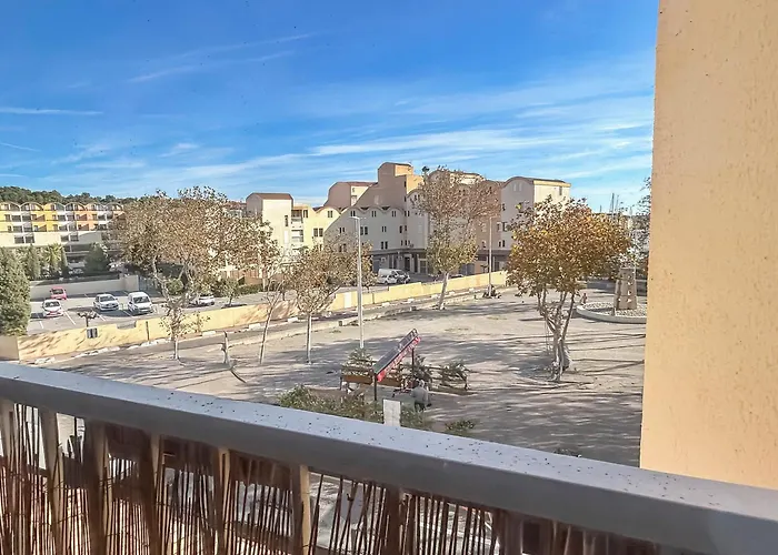 En Bord De A Apartment *